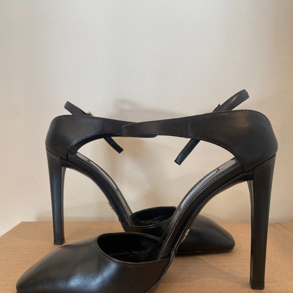 Prada Black Leather Pumps - Picture 4 of 5